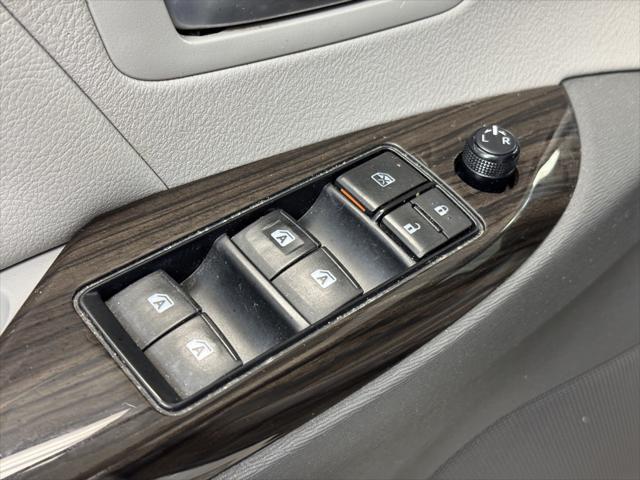 used 2017 Toyota Sienna car, priced at $13,527