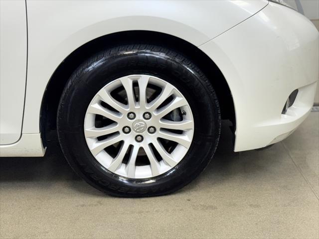 used 2017 Toyota Sienna car, priced at $13,527