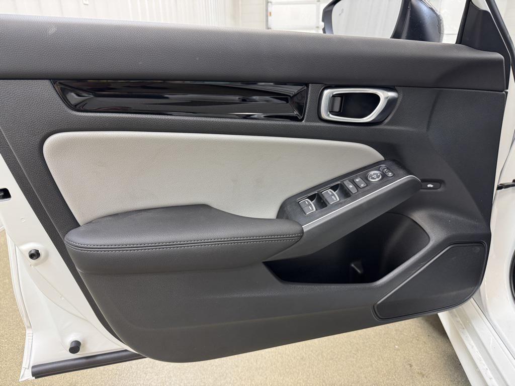 new 2025 Honda Civic Hybrid car, priced at $31,553