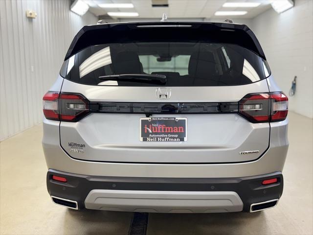 new 2025 Honda Pilot car, priced at $47,967