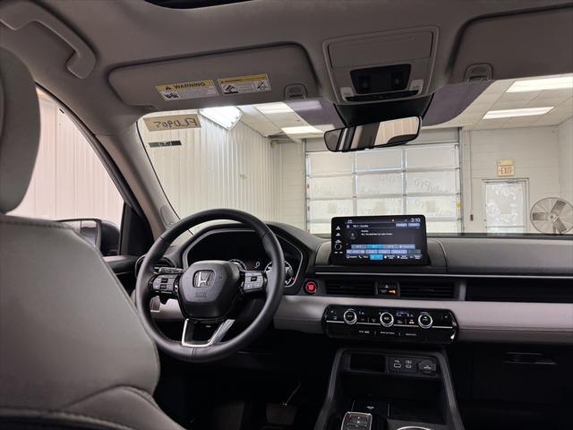 new 2025 Honda Pilot car, priced at $47,967