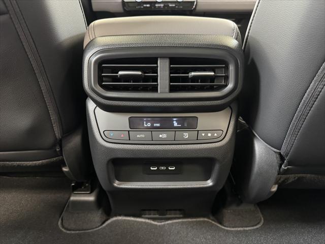 new 2025 Honda Pilot car, priced at $47,967