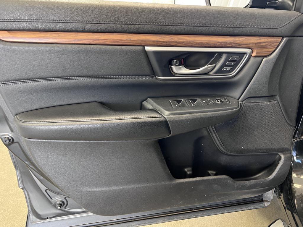 used 2018 Honda CR-V car, priced at $7,500