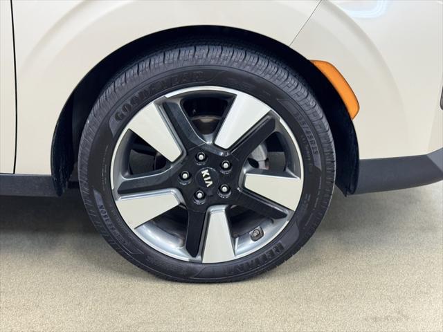 used 2020 Kia Soul car, priced at $14,624