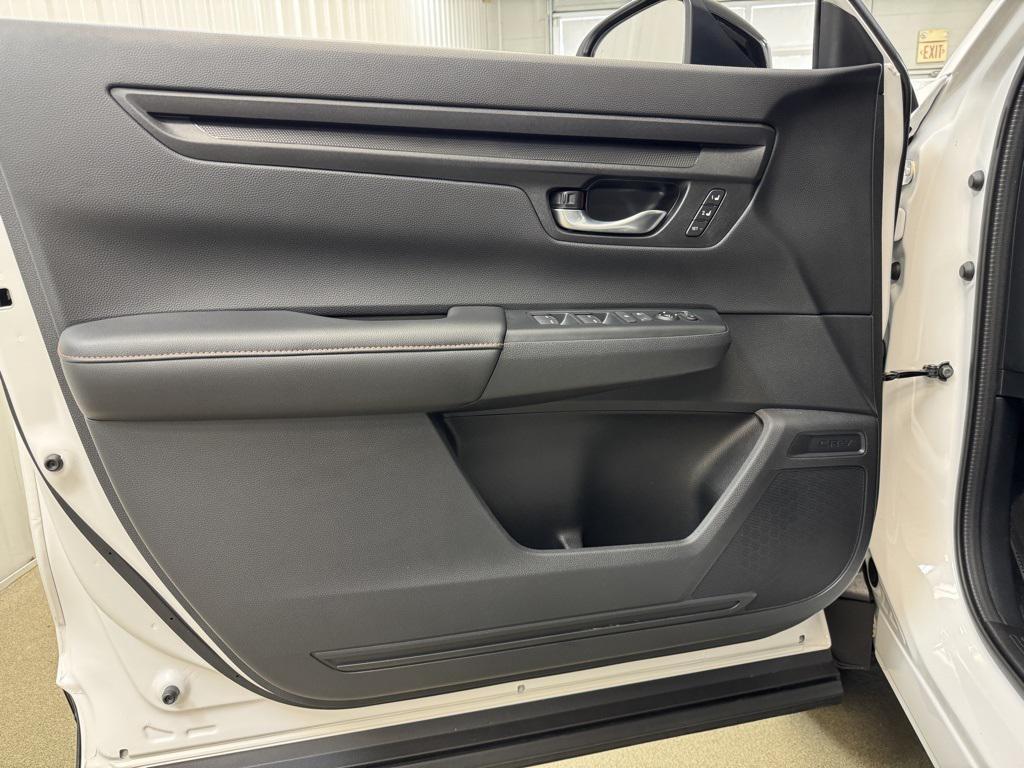 used 2025 Honda CR-V Hybrid car, priced at $37,577