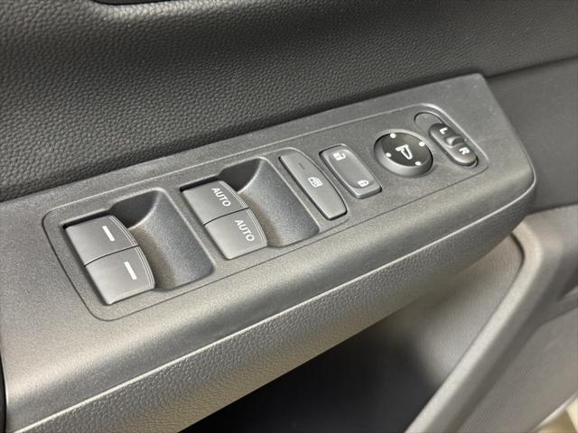 new 2026 Honda CR-V Hybrid car, priced at $39,450