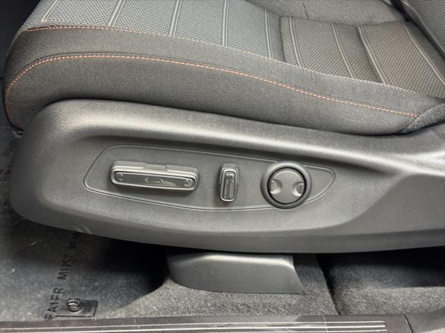 new 2026 Honda CR-V Hybrid car, priced at $39,450