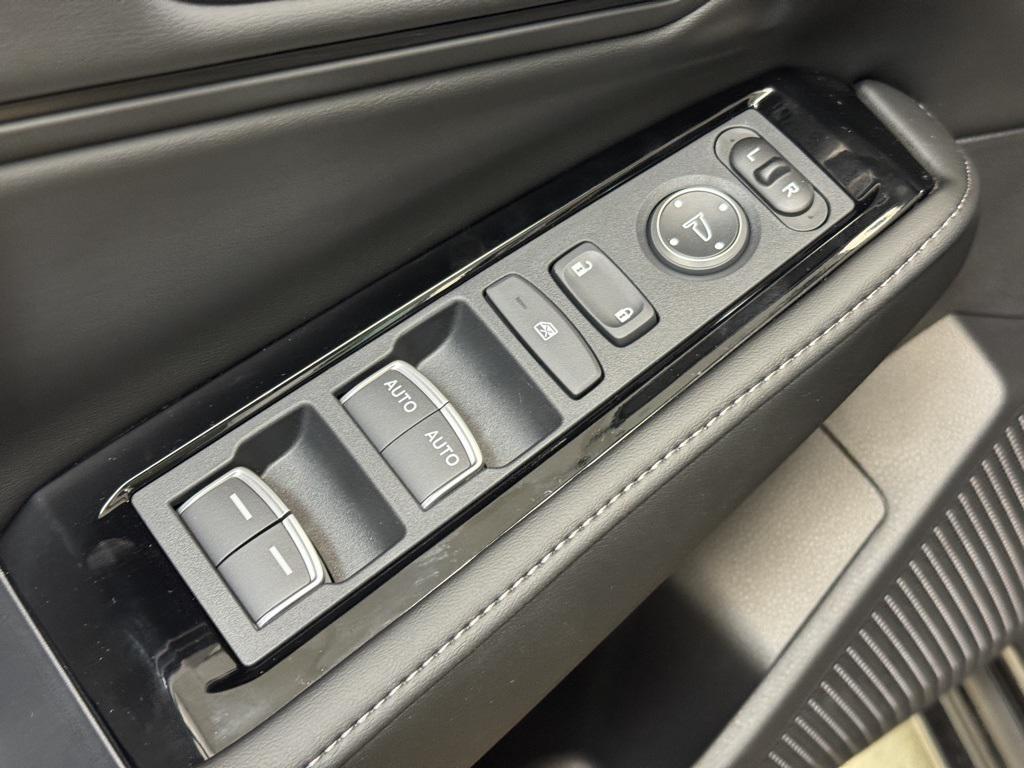 new 2025 Honda Accord Hybrid car, priced at $37,625