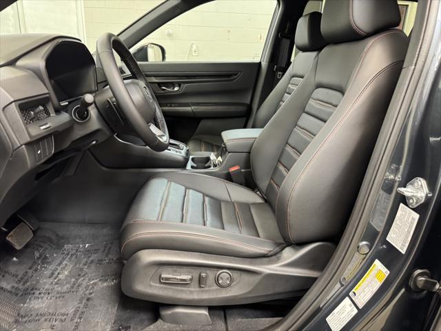 new 2026 Honda CR-V Hybrid car, priced at $40,320