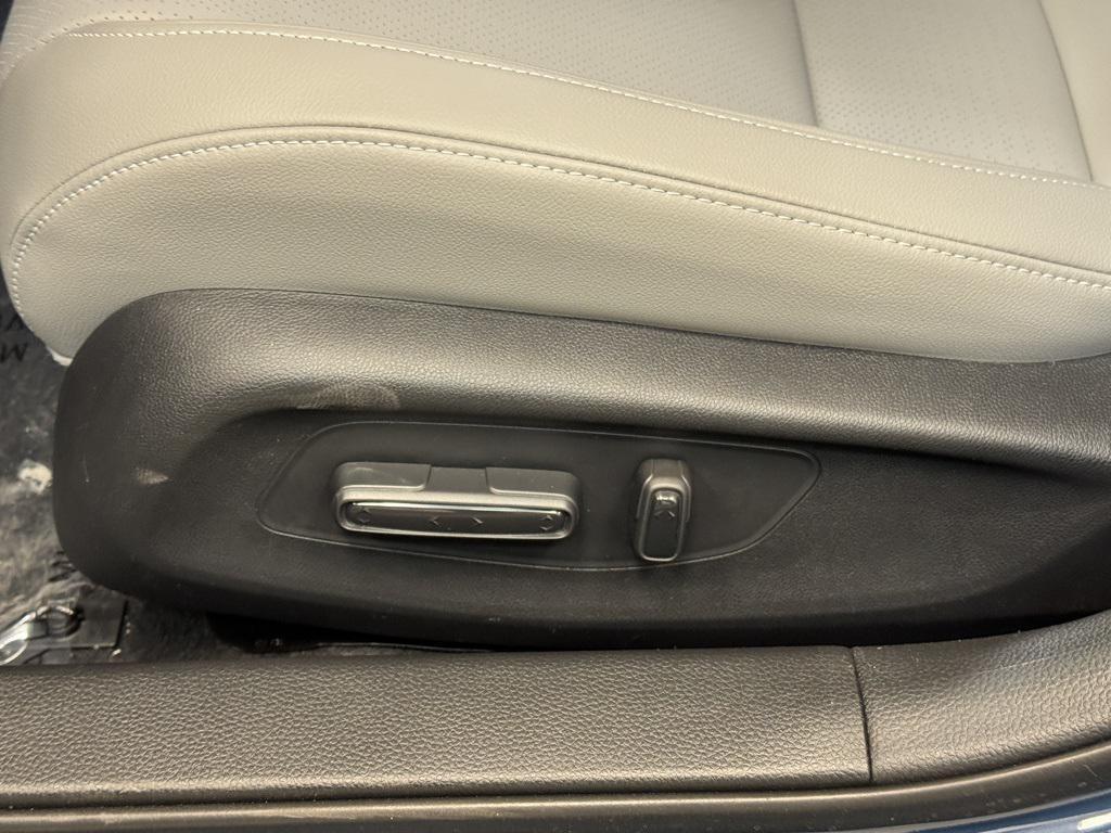 new 2025 Honda Civic Hybrid car, priced at $31,553
