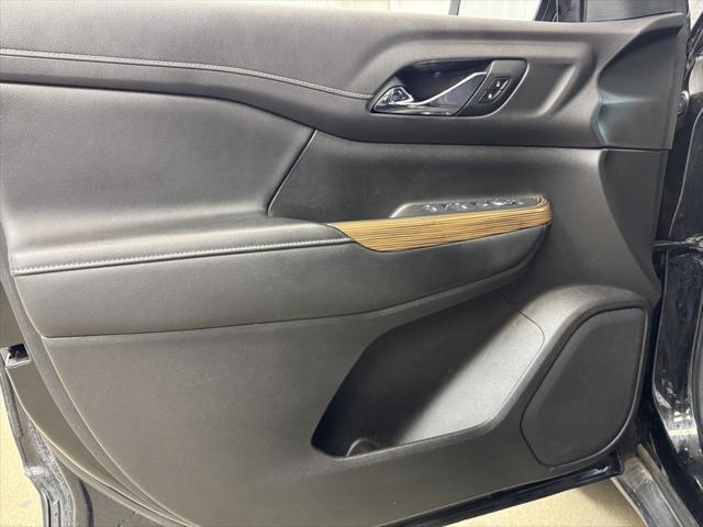 used 2020 GMC Acadia car, priced at $25,464