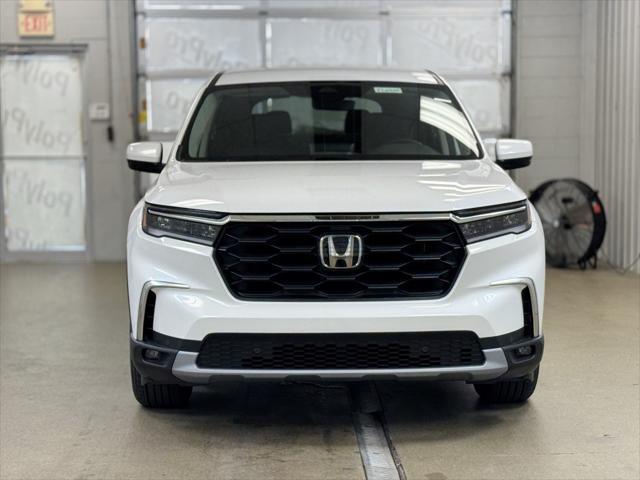 new 2025 Honda Pilot car