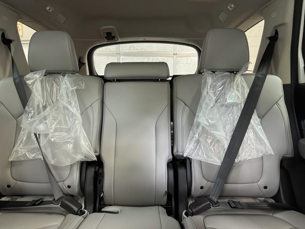 new 2025 Honda Pilot car, priced at $48,275