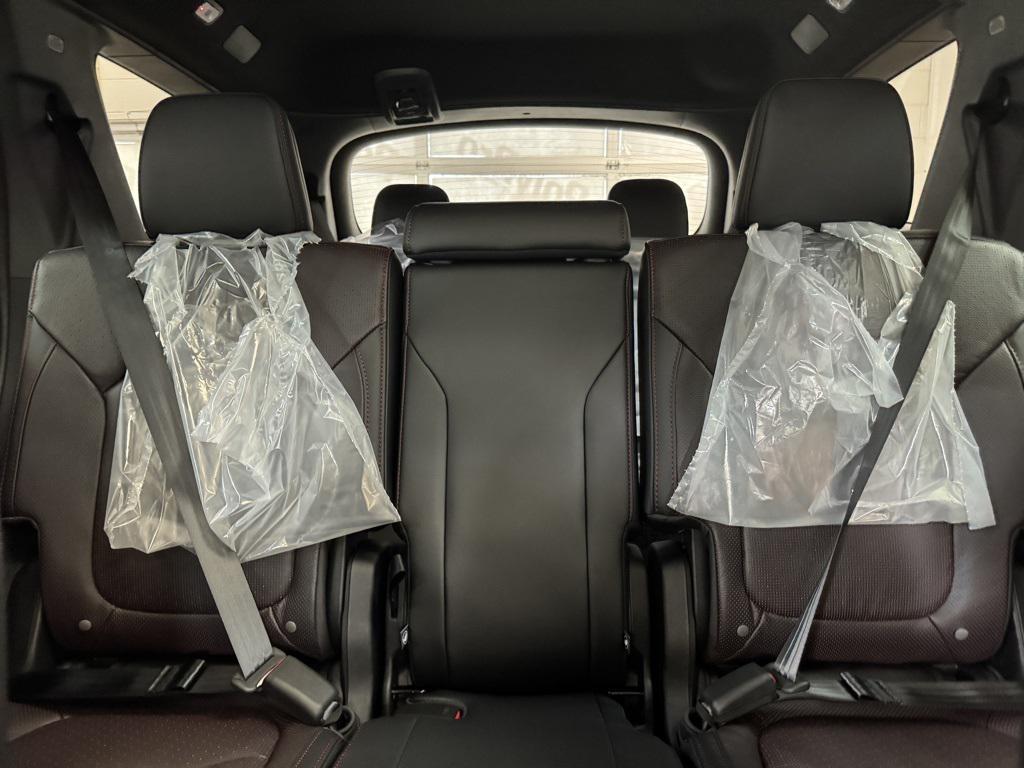 new 2025 Honda Pilot car, priced at $54,127