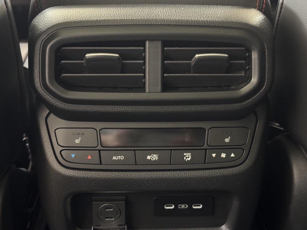 new 2025 Honda Pilot car, priced at $54,127