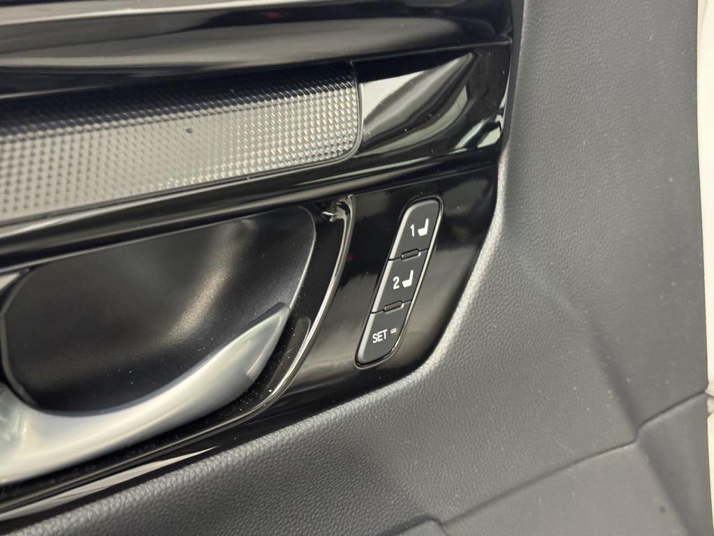 used 2025 Honda CR-V car, priced at $35,474