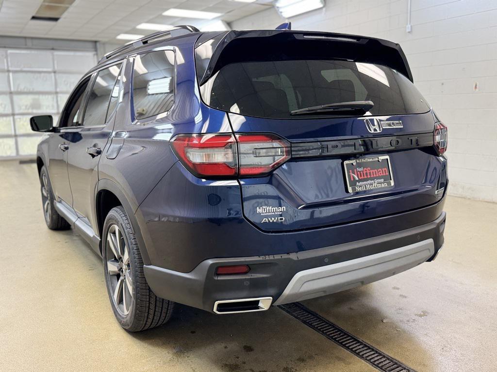new 2025 Honda Pilot car