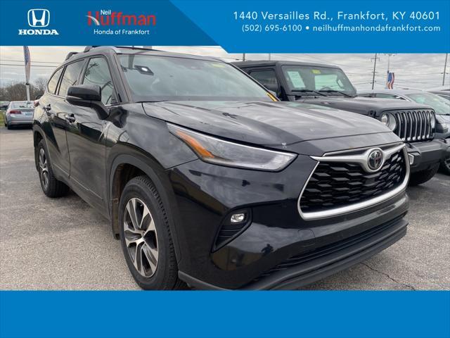 used 2021 Toyota Highlander car, priced at $35,994