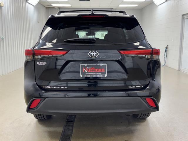 used 2021 Toyota Highlander car, priced at $31,600