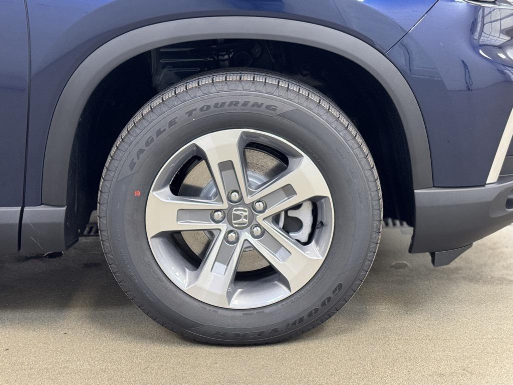 new 2025 Honda Pilot car, priced at $44,816