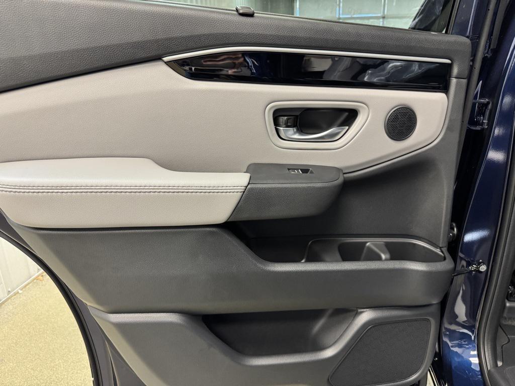 new 2025 Honda Pilot car, priced at $44,816