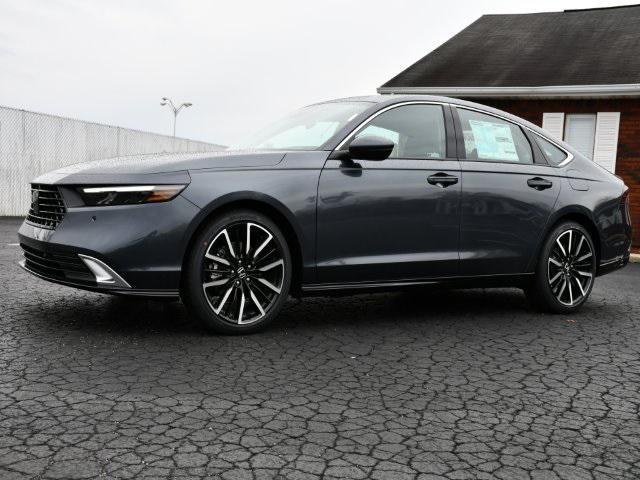 new 2025 Honda Accord Hybrid car