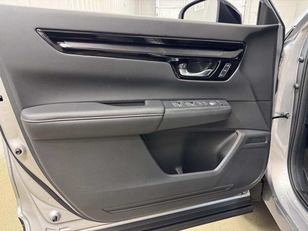 new 2026 Honda CR-V Hybrid car, priced at $42,445
