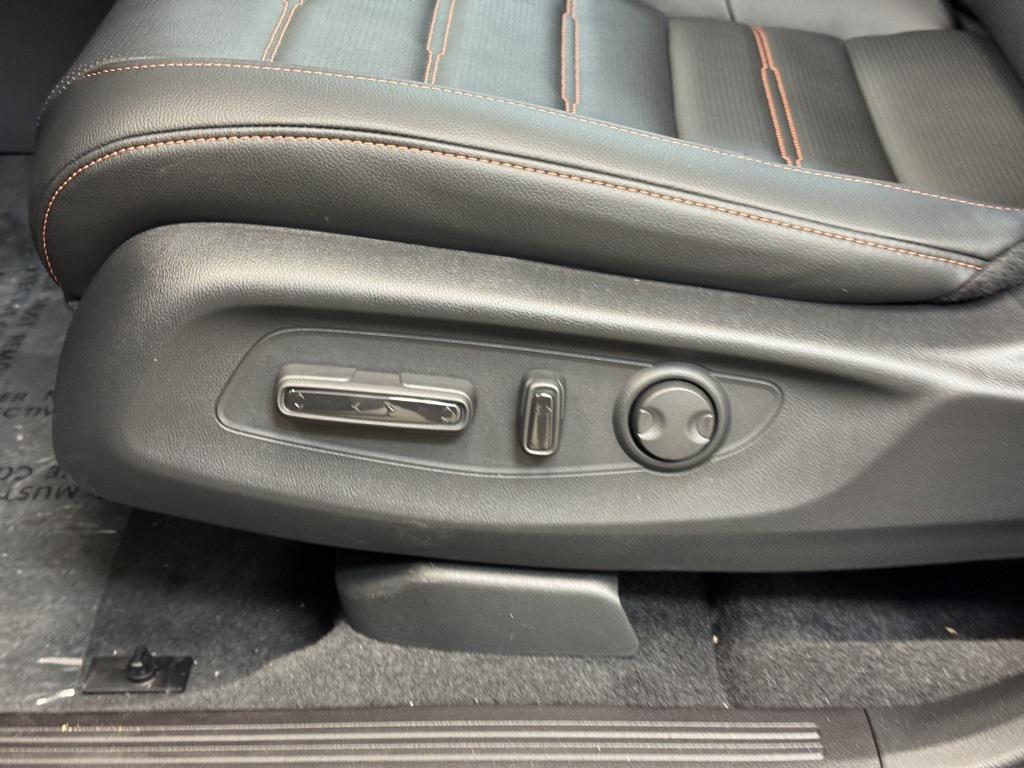 new 2026 Honda CR-V Hybrid car, priced at $42,445