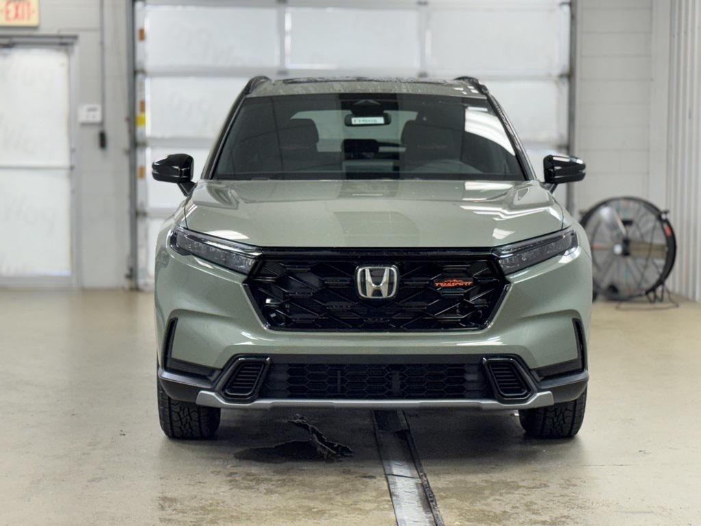 new 2026 Honda CR-V Hybrid car, priced at $38,675