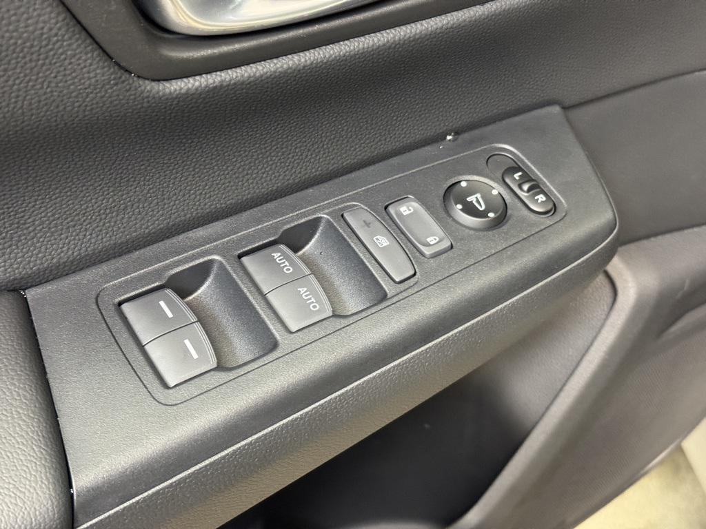 new 2026 Honda CR-V Hybrid car, priced at $38,675