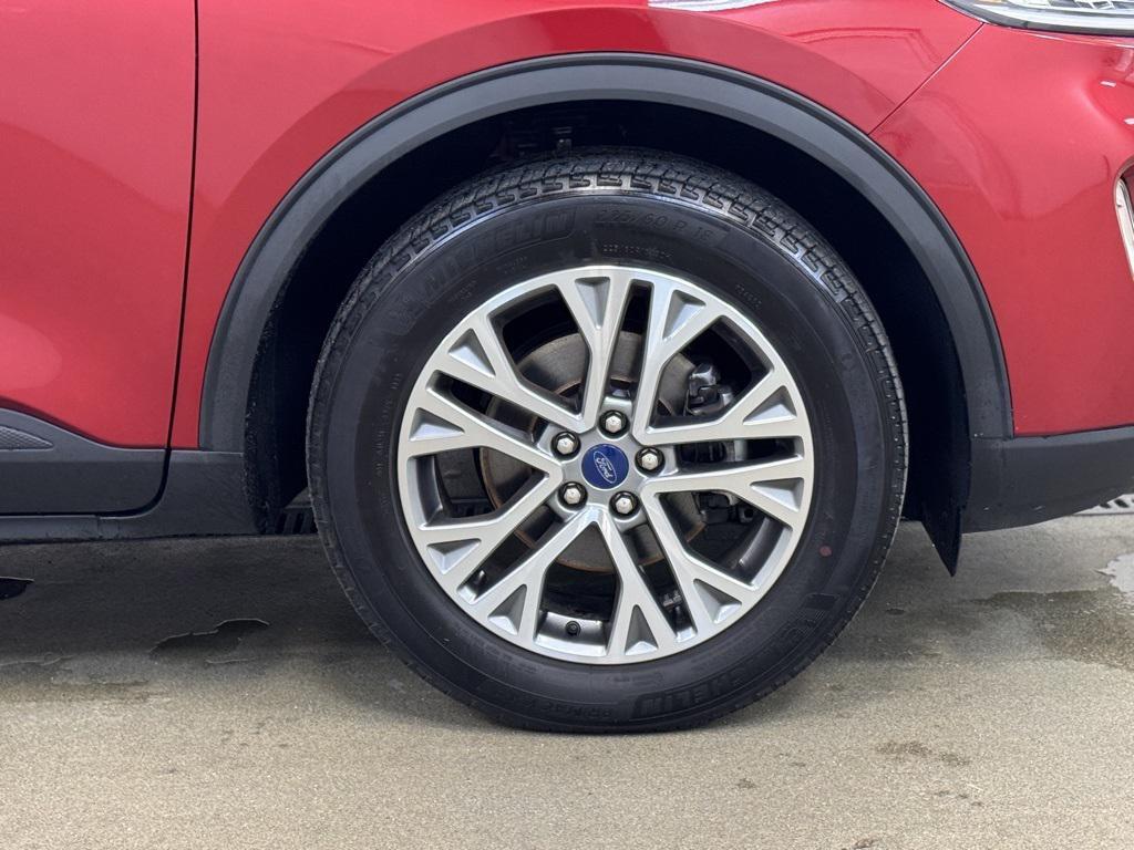 used 2022 Ford Escape car, priced at $21,617