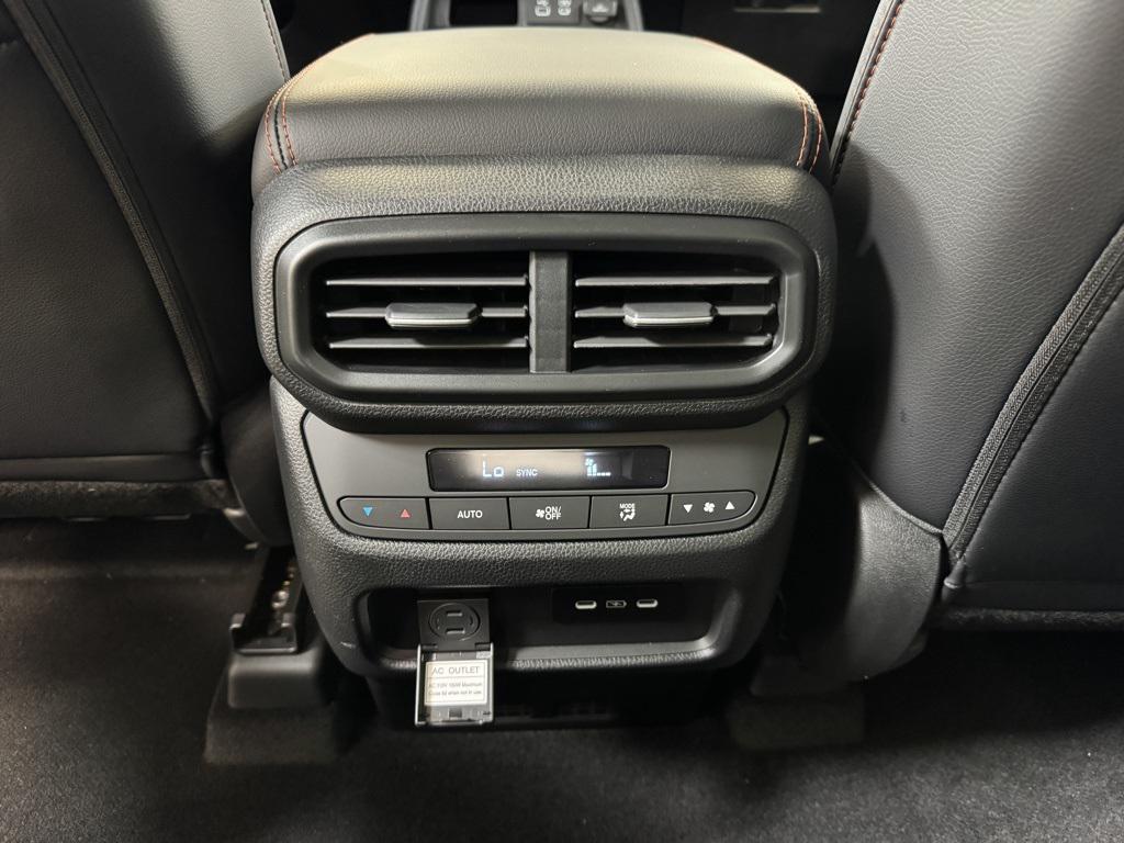 new 2025 Honda Pilot car, priced at $47,833