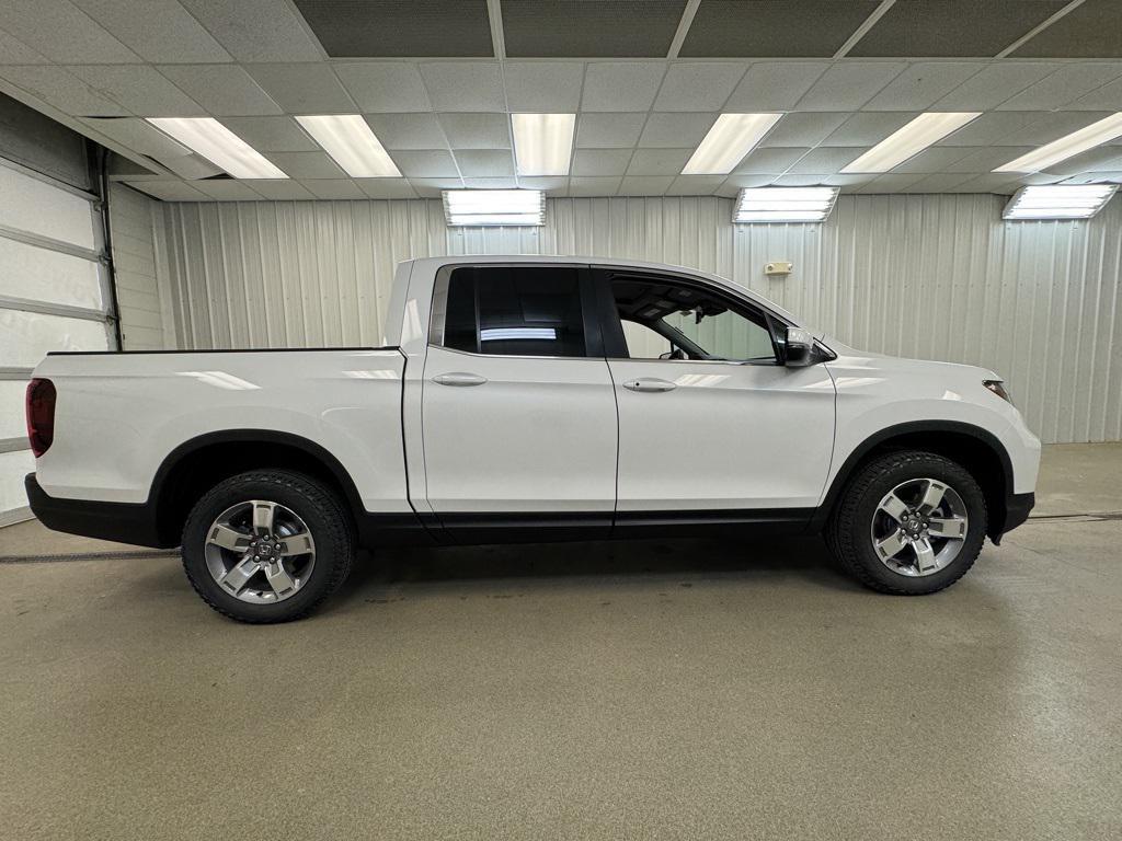 new 2025 Honda Ridgeline car, priced at $42,423