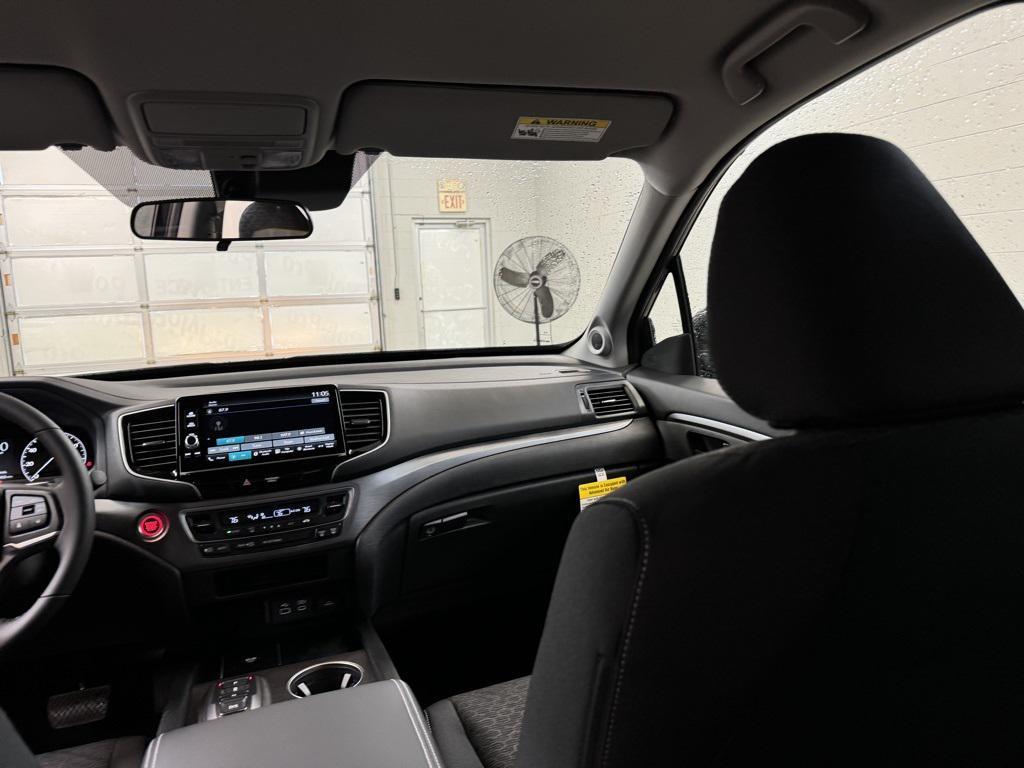 used 2025 Honda Ridgeline car, priced at $39,658