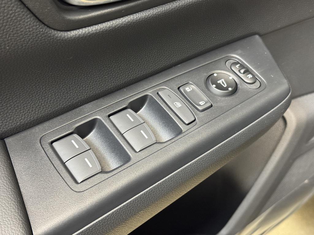 new 2026 Honda CR-V Hybrid car, priced at $39,584