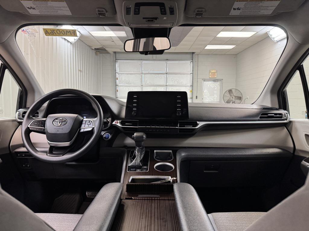 used 2021 Toyota Sienna car, priced at $30,586
