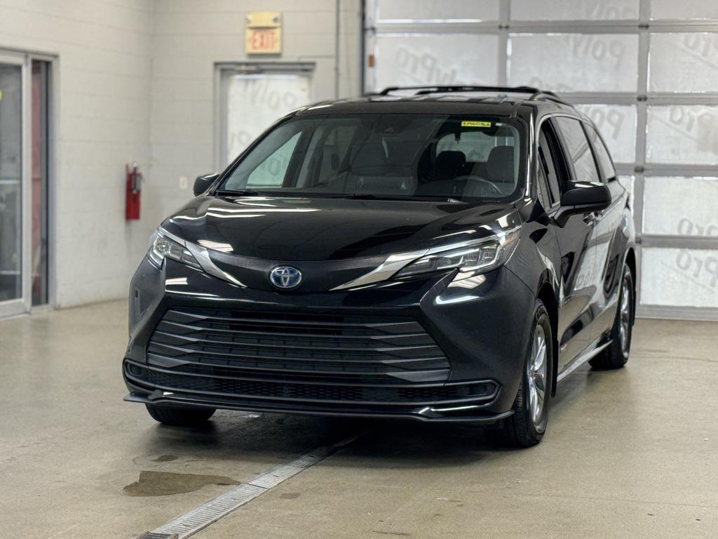 used 2021 Toyota Sienna car, priced at $30,586