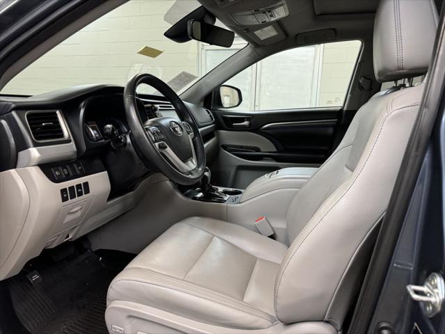 used 2019 Toyota Highlander car, priced at $21,397