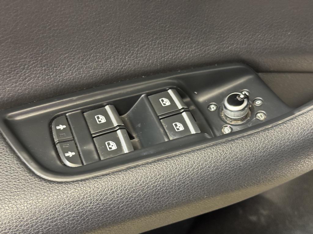 used 2019 Audi Q7 car, priced at $20,194