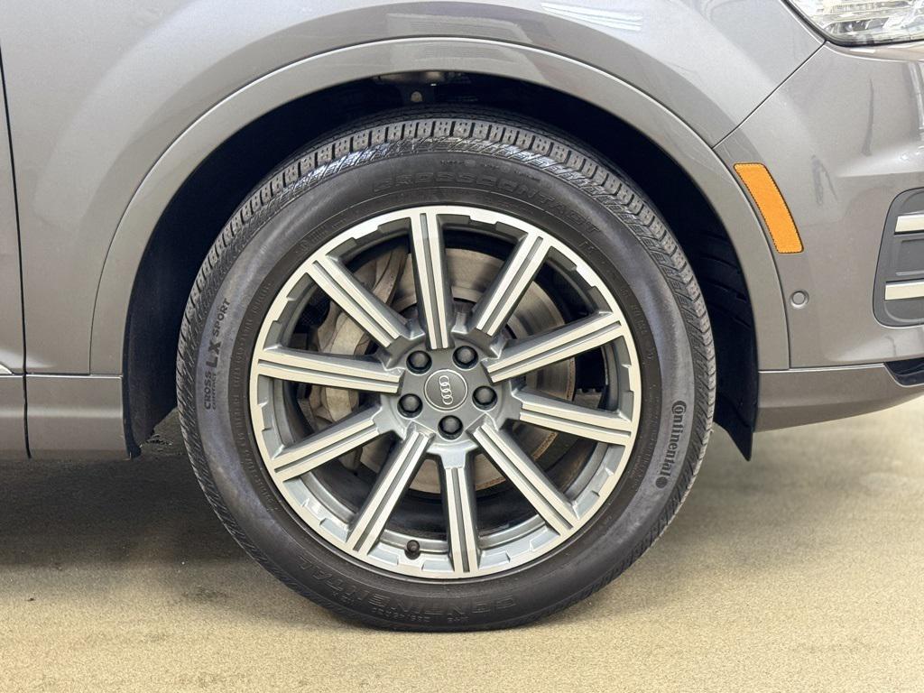 used 2019 Audi Q7 car, priced at $20,194