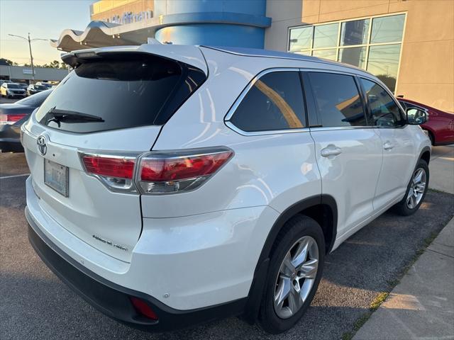 used 2015 Toyota Highlander car, priced at $17,461