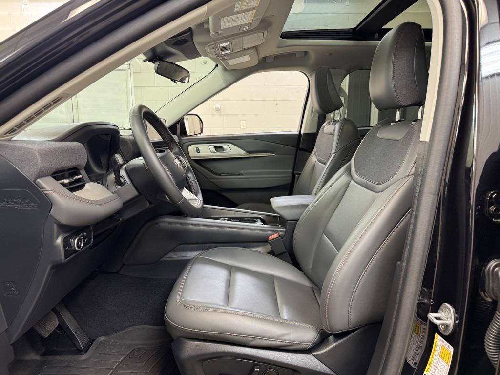 used 2025 Ford Explorer car, priced at $41,837