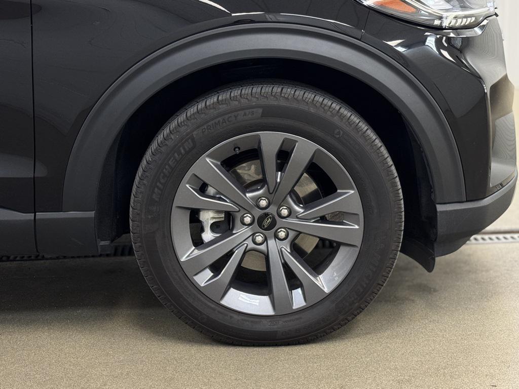 used 2025 Ford Explorer car, priced at $41,837