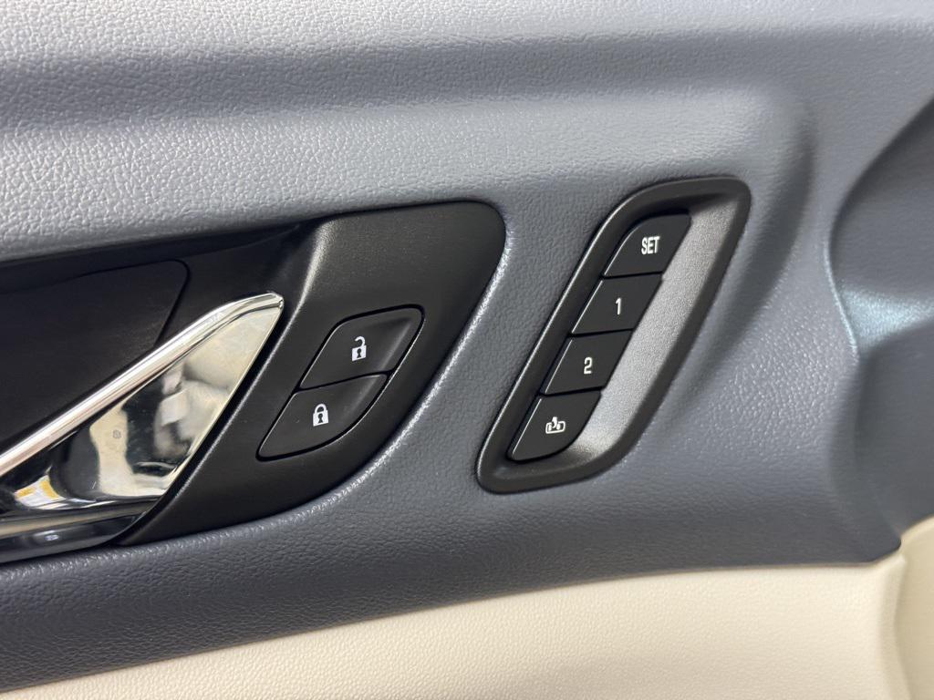 used 2023 GMC Acadia car, priced at $39,993