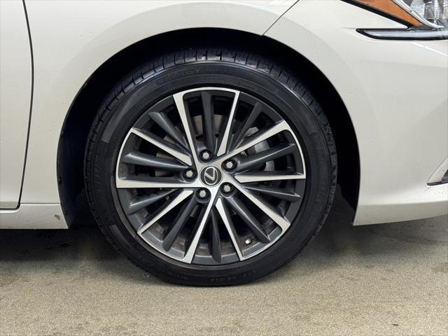 used 2022 Lexus ES 250 car, priced at $34,885