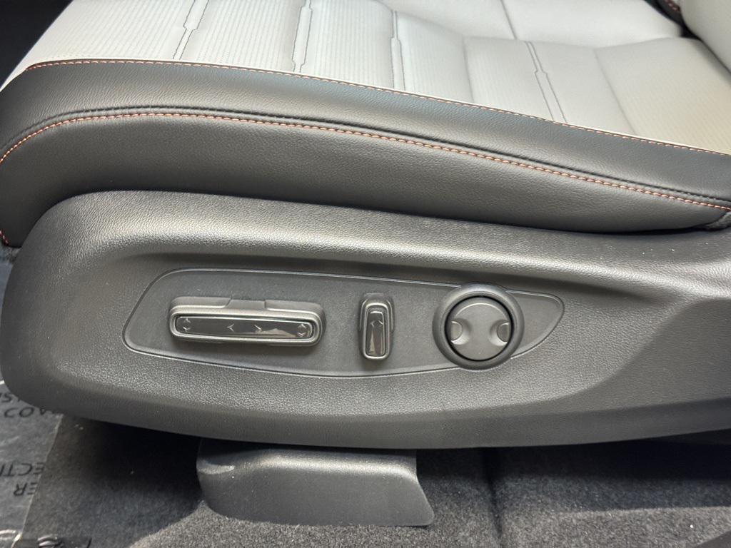 new 2026 Honda CR-V Hybrid car, priced at $41,575