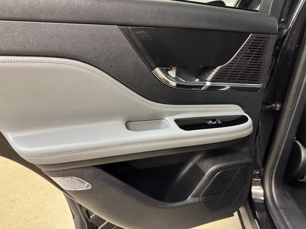 used 2022 Lincoln Corsair car, priced at $25,875