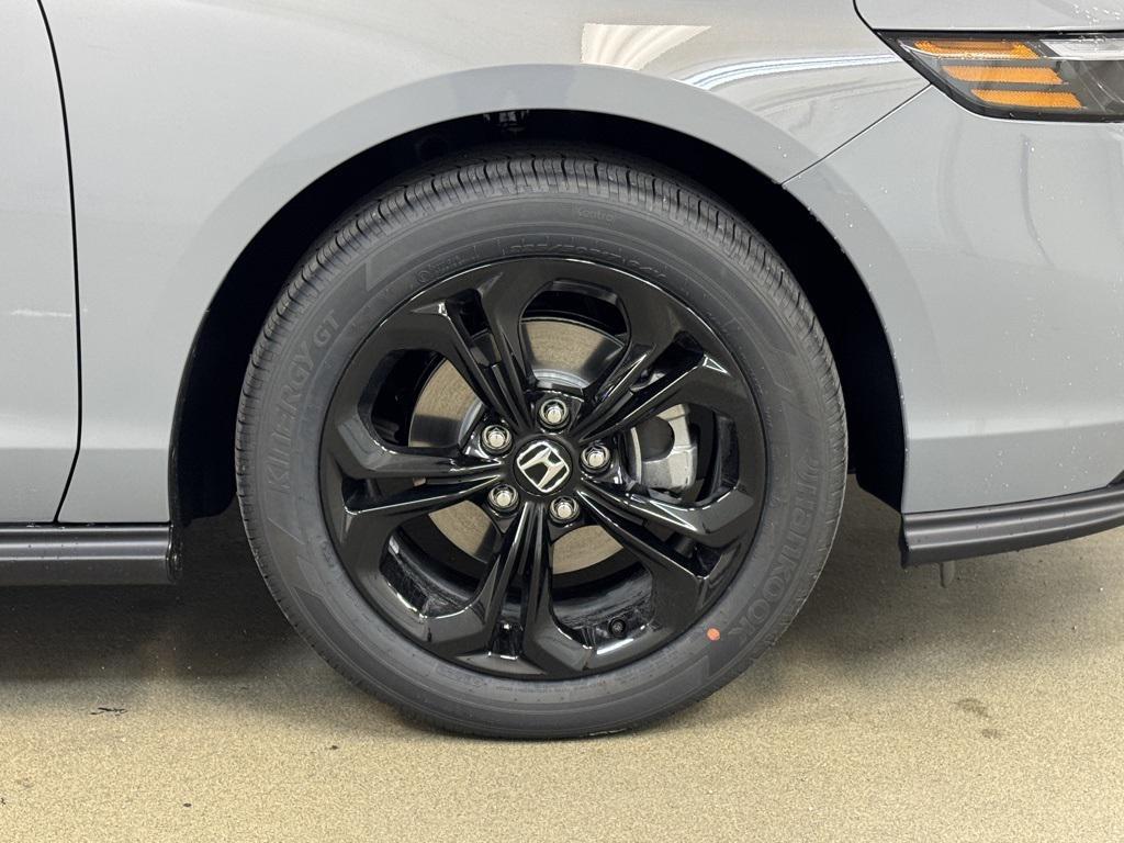 new 2025 Honda Accord car, priced at $30,706