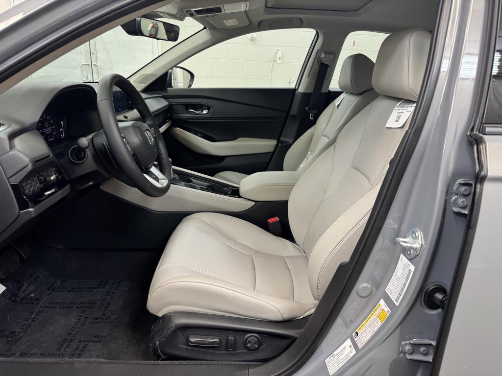 new 2025 Honda Accord Hybrid car, priced at $38,055