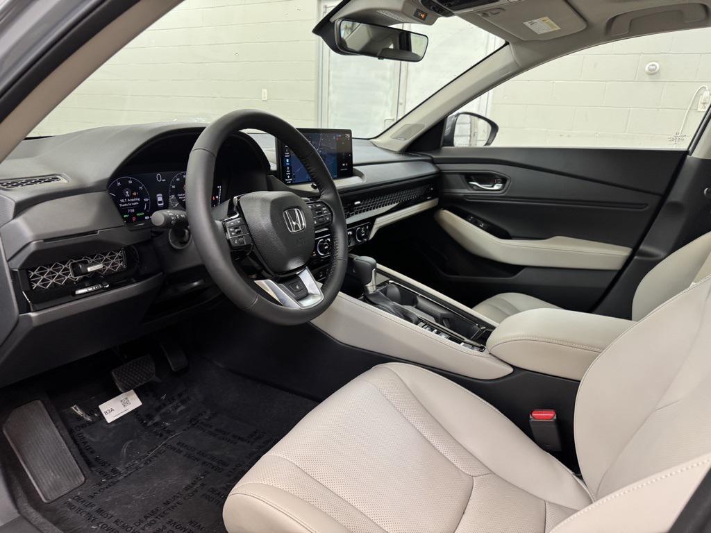 new 2025 Honda Accord Hybrid car, priced at $38,055